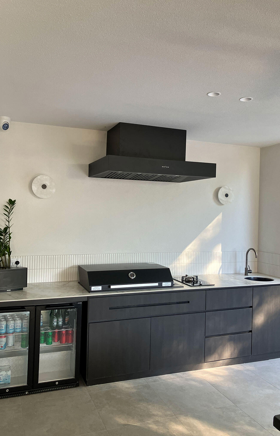 Schweigen Non-Silent Black BBQ Rangehood 1200mm CL7372B (Clearance) - Image 7